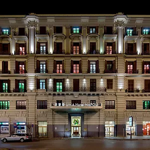 **** Hotel Una Hotels Napoli Italie